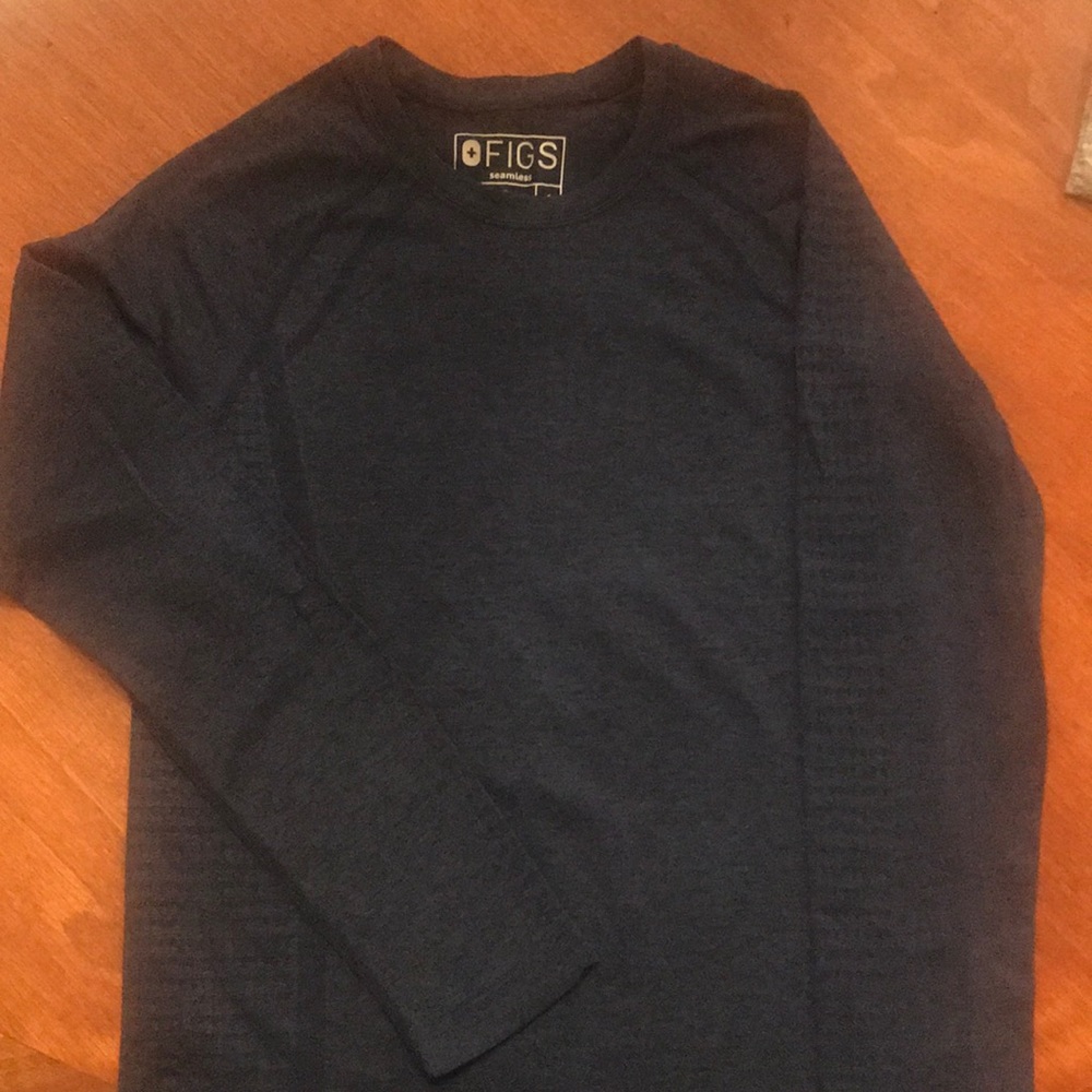 Blue Figs underscrub long sleeve top small